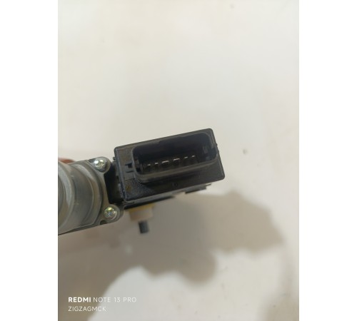 Моторчик стеклоподъемника передний правый