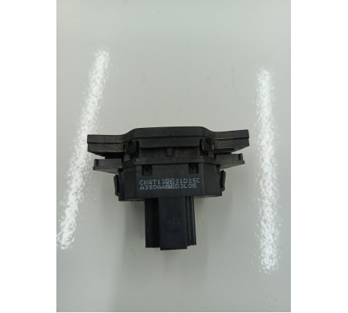 Кнопка аварийной сигнализации