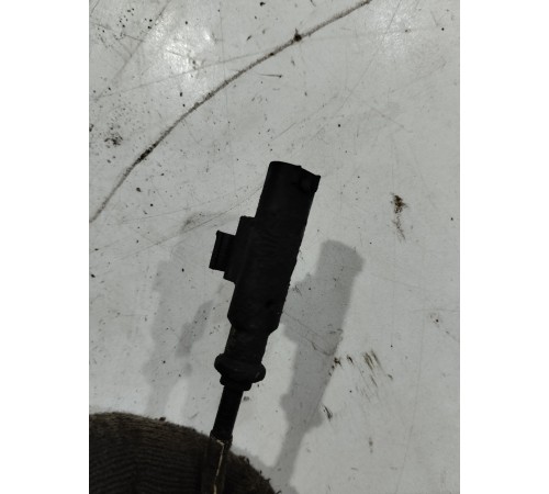 Датчик ABS(передний правый)