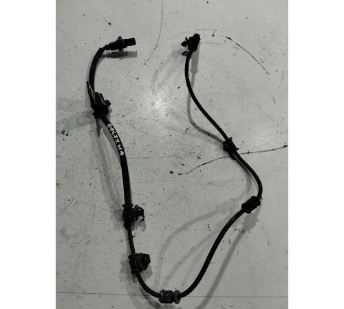 Датчик ABS(передний правый)