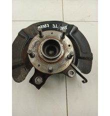 Кулак задний левый