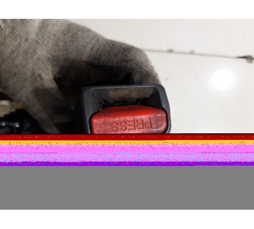 Ответная часть ремня безопасности (задняя, левая)