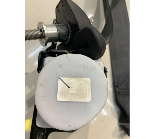 Ремень безопасности (задний, левый)