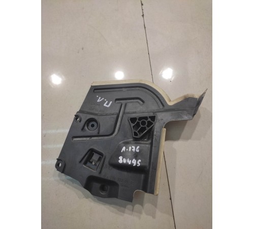 Водосток двери(передний левый)