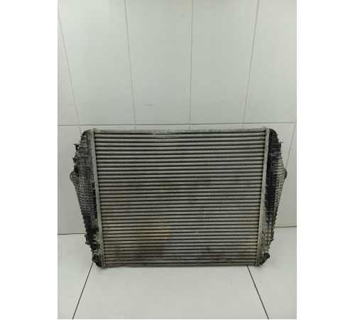 Радиатор охлаждения двигателя