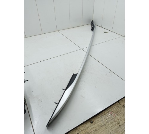 Рейлинг крыши правый