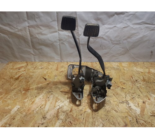 Блок педалей