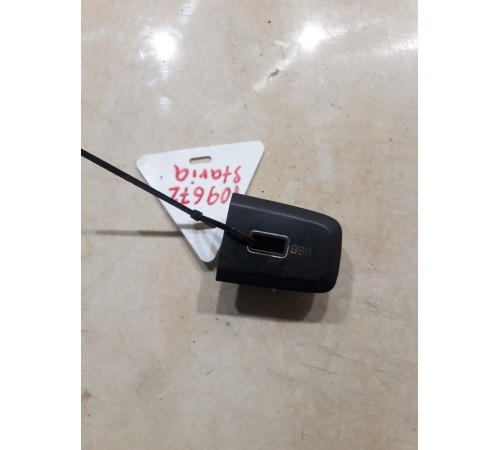 Накладка разъема USB