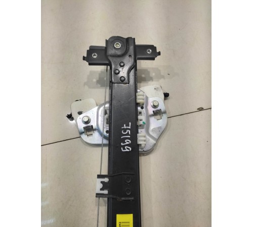 Стеклоподъёмник (задний, правый)