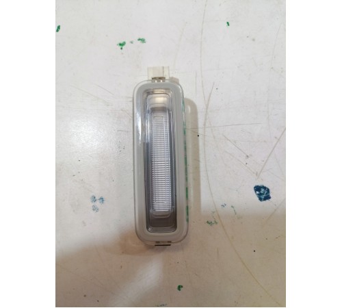 Плафон подсветки салона