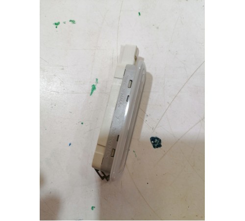 Плафон подсветки салона