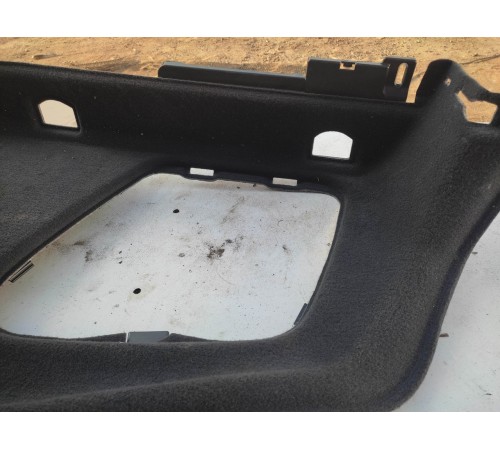 Обшивка багажника(левая)