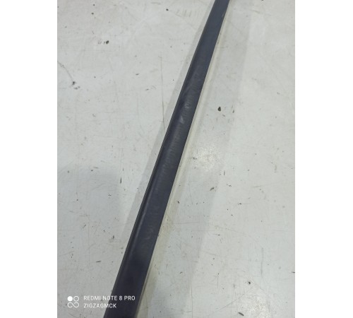 Молдинг лобового стекла(левый)