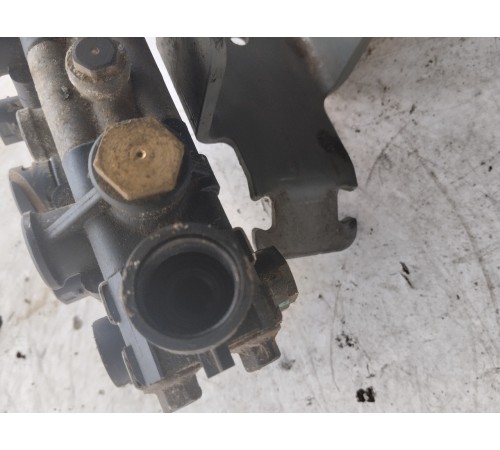 Электромагнитный клапан ABS