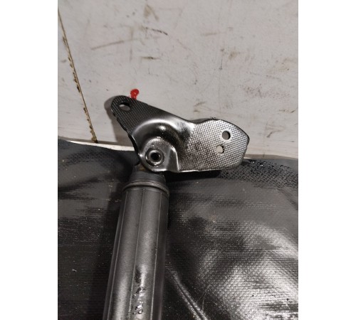 Амортизатор электрический крышки багажника(правый)