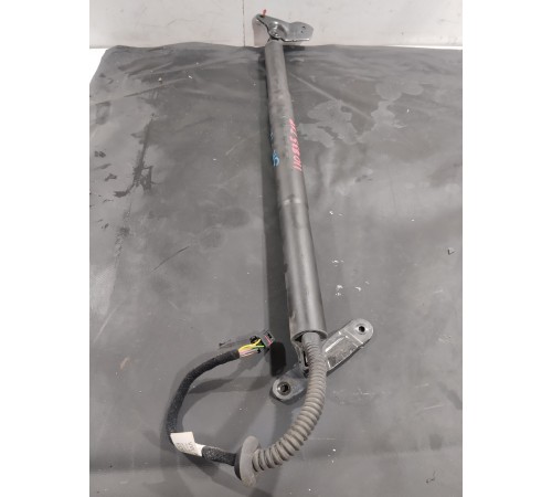 Амортизатор электрический крышки багажника(правый)