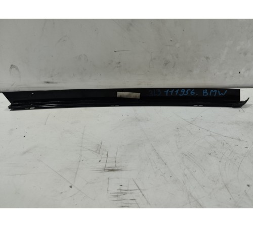 Накладка двери (задняя левая задняя)