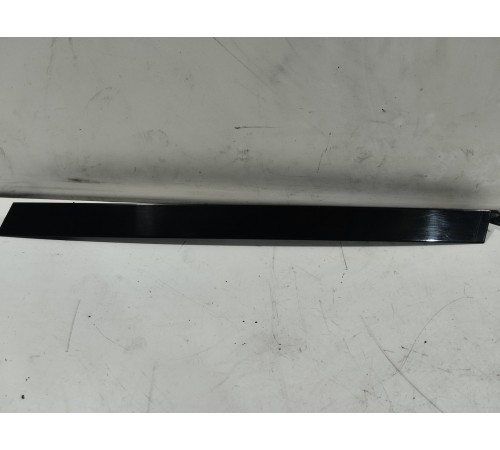 Накладка двери (задняя левая задняя)