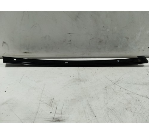 Накладка двери (задняя левая задняя)