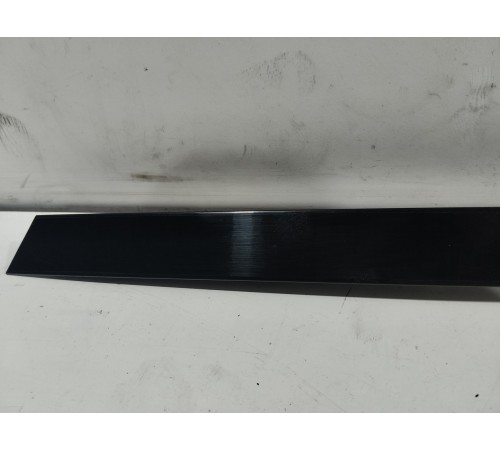 Накладка двери (задняя левая задняя)