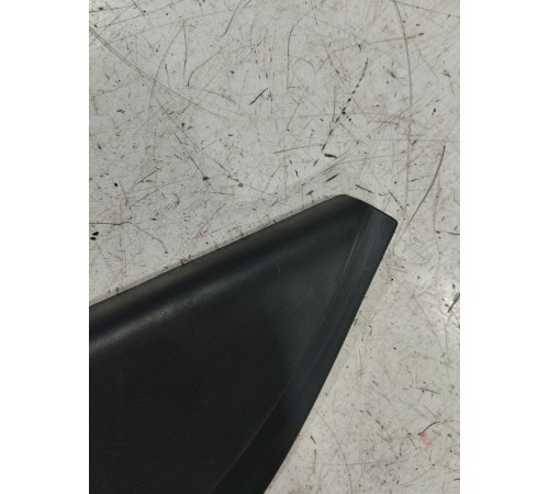 Угол двери передний левый