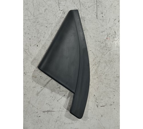 Угол двери передний левый