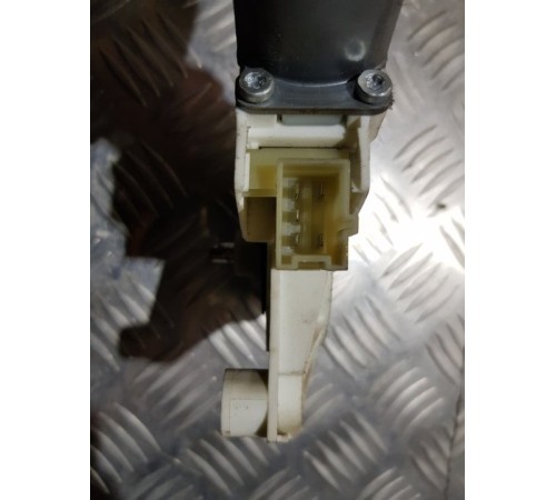 Мотор стеклоподъемника