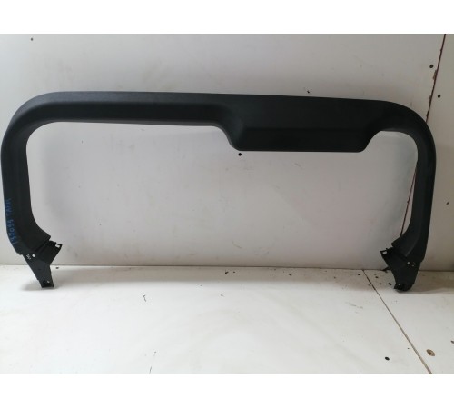 Накладка крыщки багажника верхняя