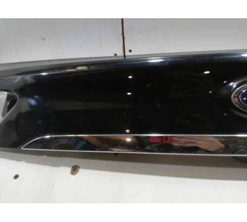 Накладка крышки багажника