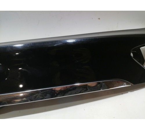 Накладка крышки багажника