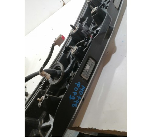 Накладка крышки багажника