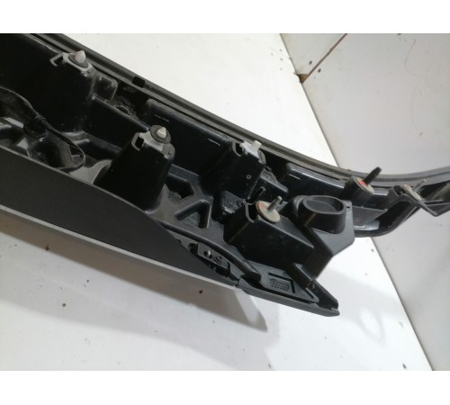 Накладка крышки багажника