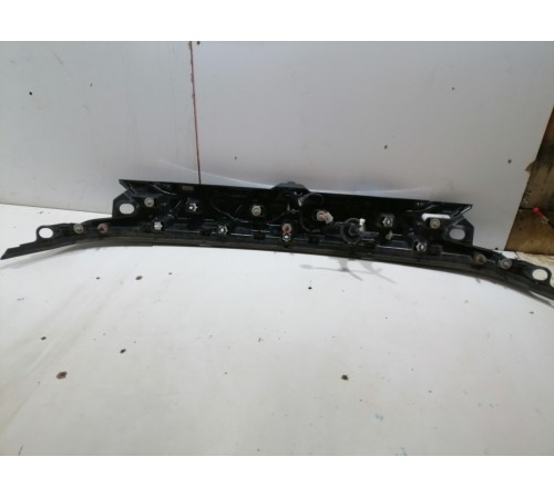 Накладка крышки багажника