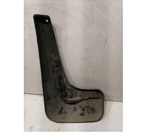 Брызговики задний правый 