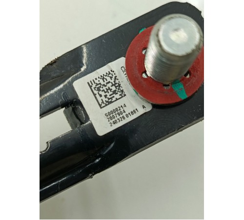 Ограничитель ремня безопасности по высоте