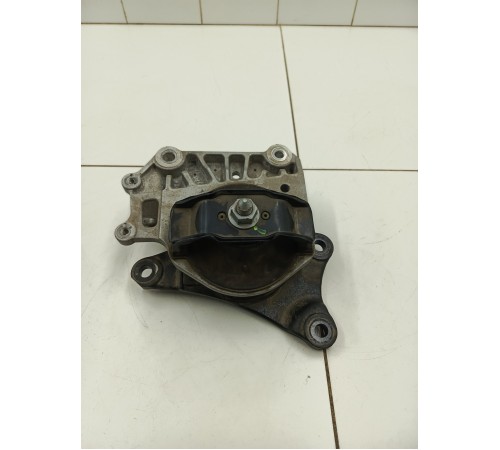 Опора двигателя левая