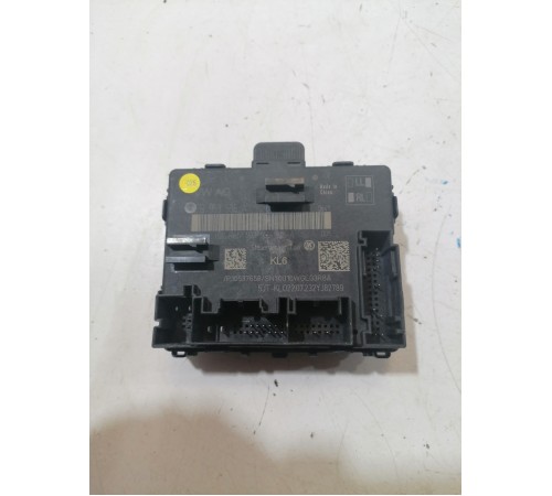 Блок управления дверью задний правый