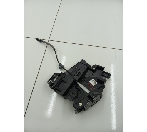 Замок двери задний правый