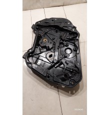 Стеклоподъемник (передний правый)