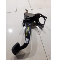 Педаль тормоза