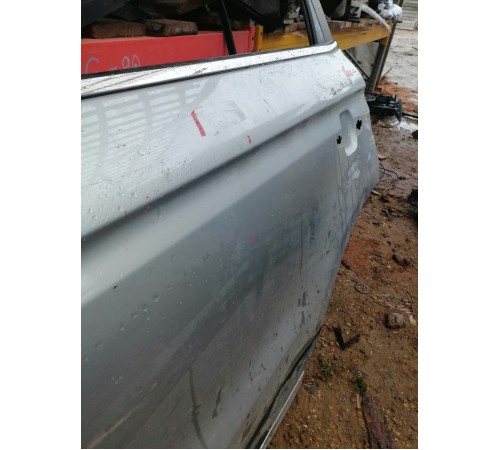 Дверь задняя левая