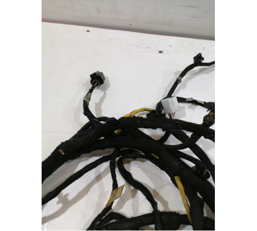 Электропроводка крышки багажника