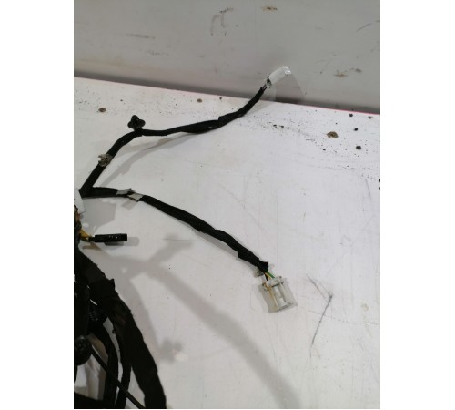 Электропроводка крышки багажника