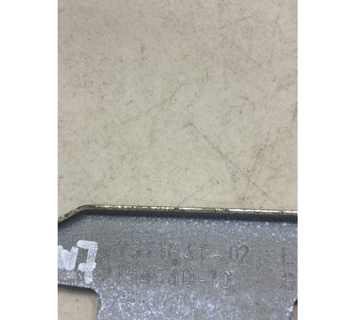 Кронштейн(крепление) салона