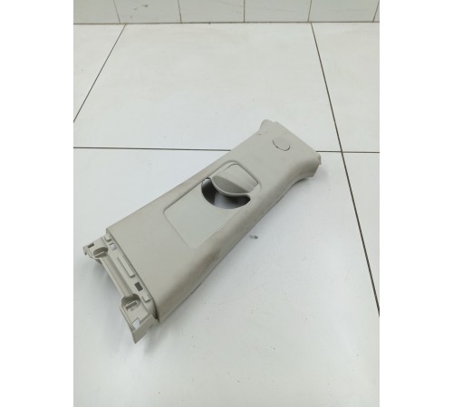 Обшивка центральной стойки левая верхняя