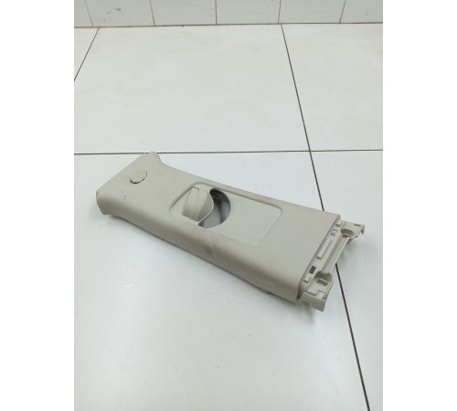 Обшивка центральной стойки левая верхняя