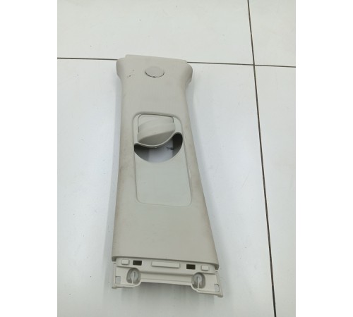 Обшивка центральной стойки левая верхняя