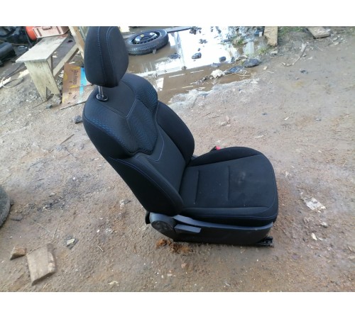 Сиденье переднее правое