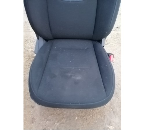 Сиденье переднее правое