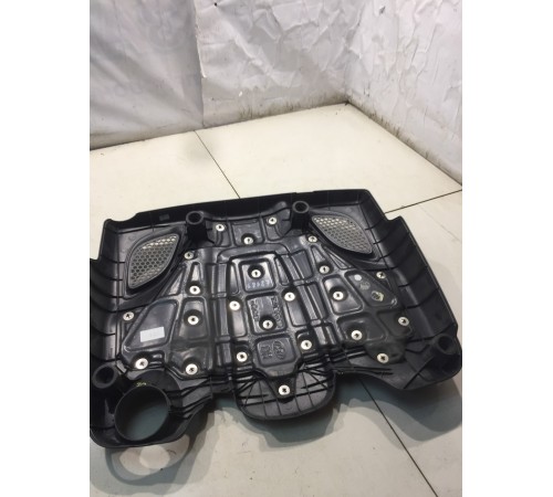 Накладка декоративная на двигатель